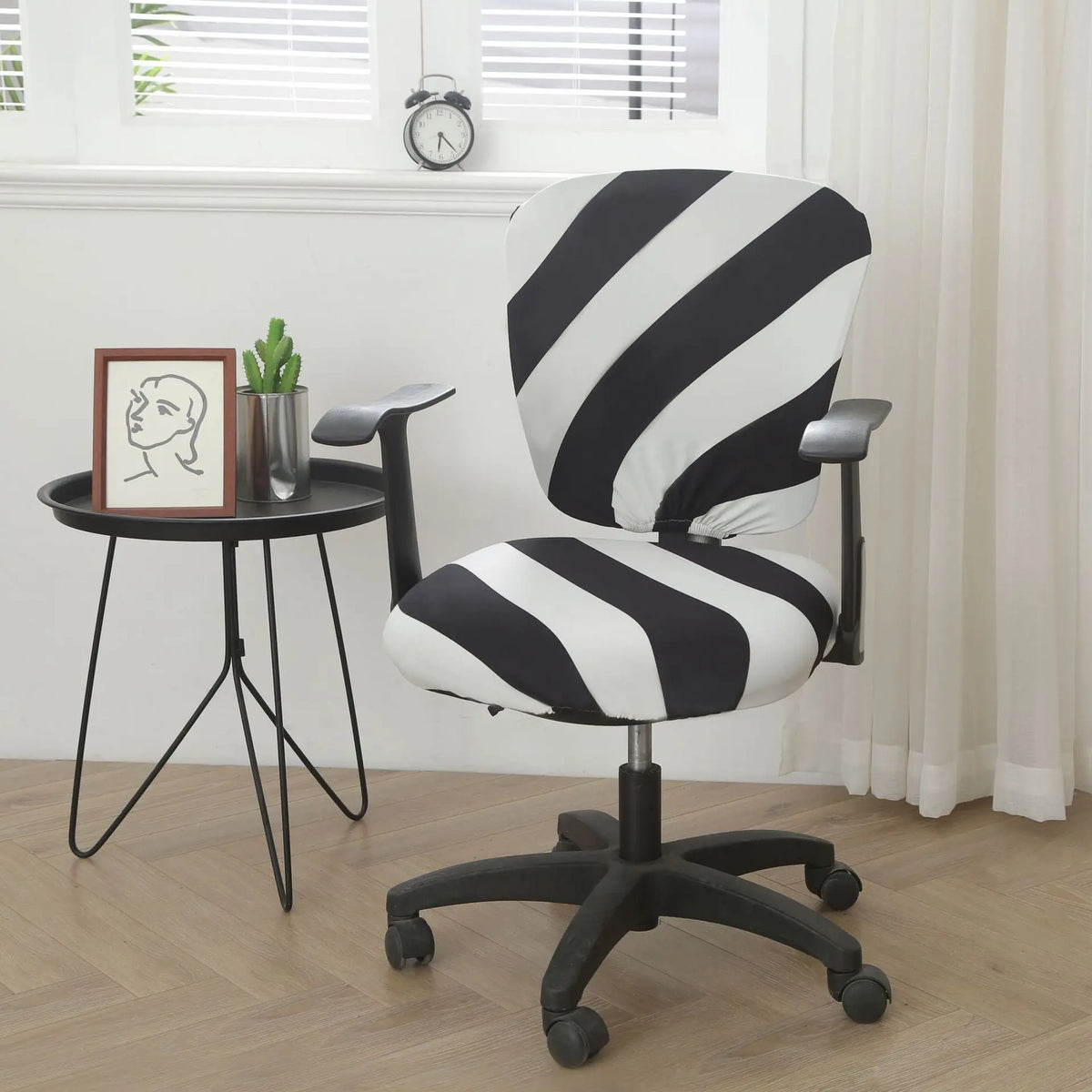Housse de Chaise Élastique SMOOTH Black And White Stripes-Split Universal