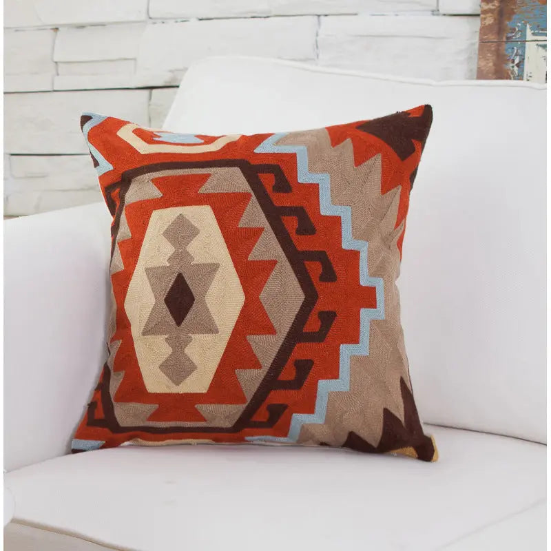 Housse de Coussin Brodée Élégance ASTRA Red ladybug